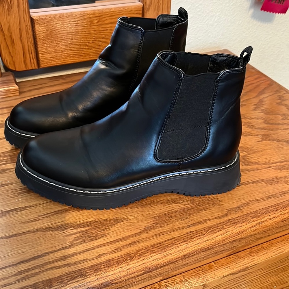 Chunky ankle booties